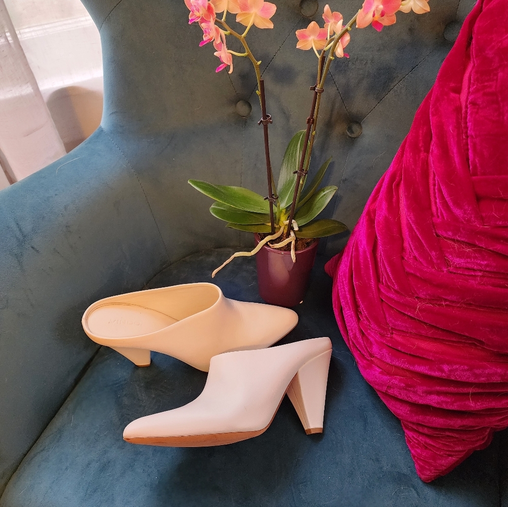 Vince block heel bootie